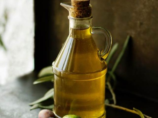 Aceite de oliva extra virgen: diferencias con otros tipos